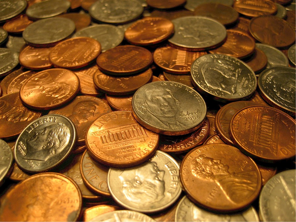 كيف تعرف قيمة العملات المعدنية القديمة قبل بيعها أو شرائها