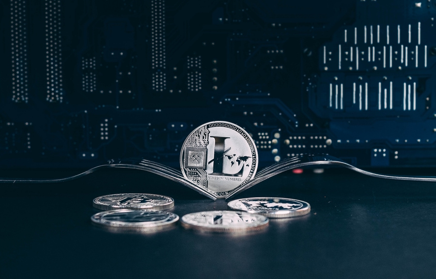 كل شيء عن تخفيض مكافآت تعدين لايتكوين إلى النصف