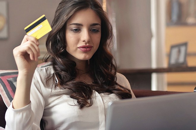 حقائق عن التجارة الإلكترونية الأمريكية خلال أزمة كورونا ومستقبلها