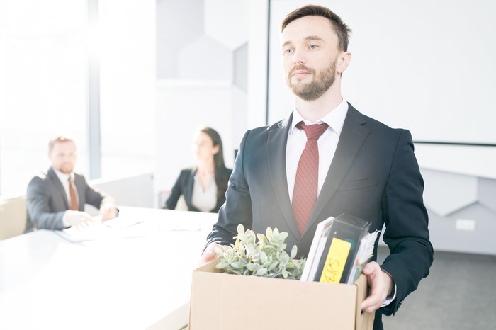 التعامل الأفضل مع فقدان الوظيفة وهذه حلول البطالة