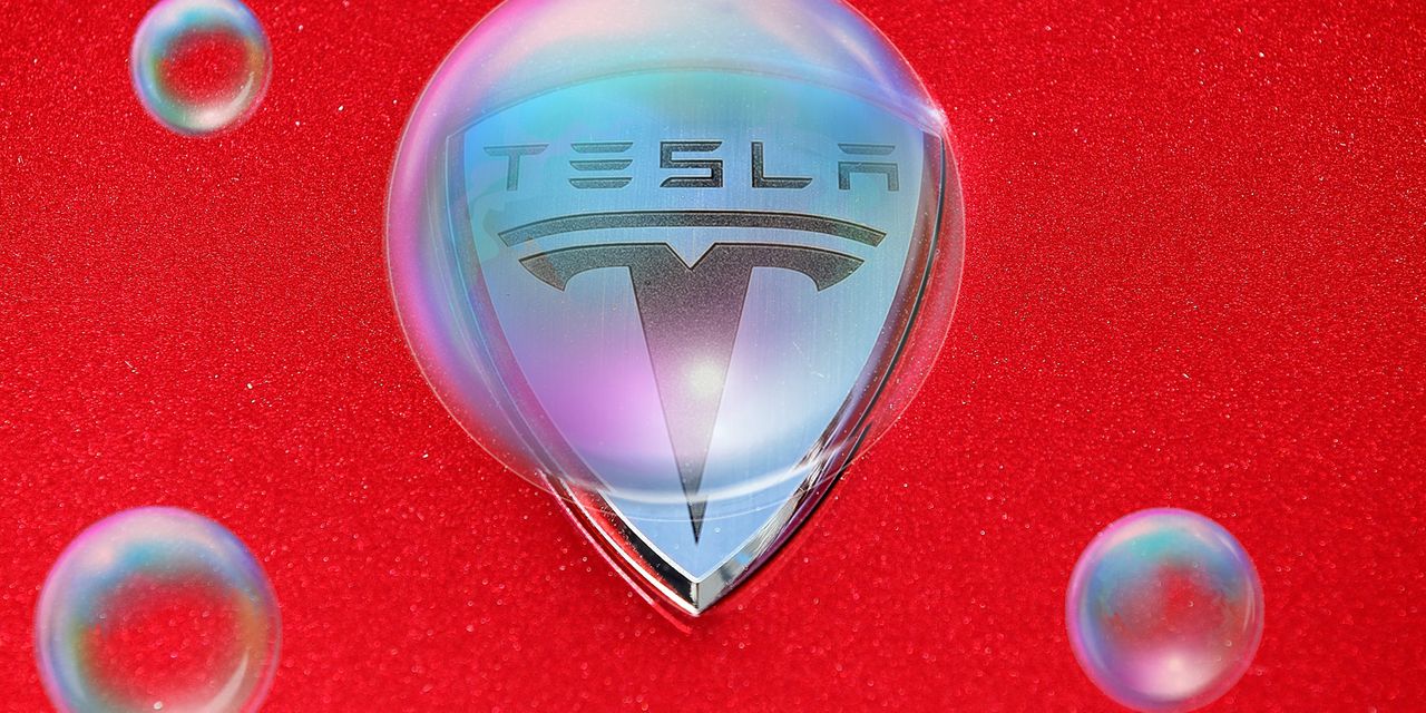 انهيار سعر سهم تيسلا لا مكان للفقاعة في مؤشر S&P500