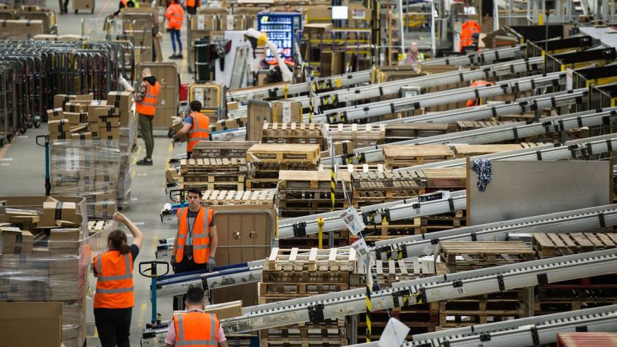 وظائف أمازون 10000 وظيفة جديدة في بريطانيا