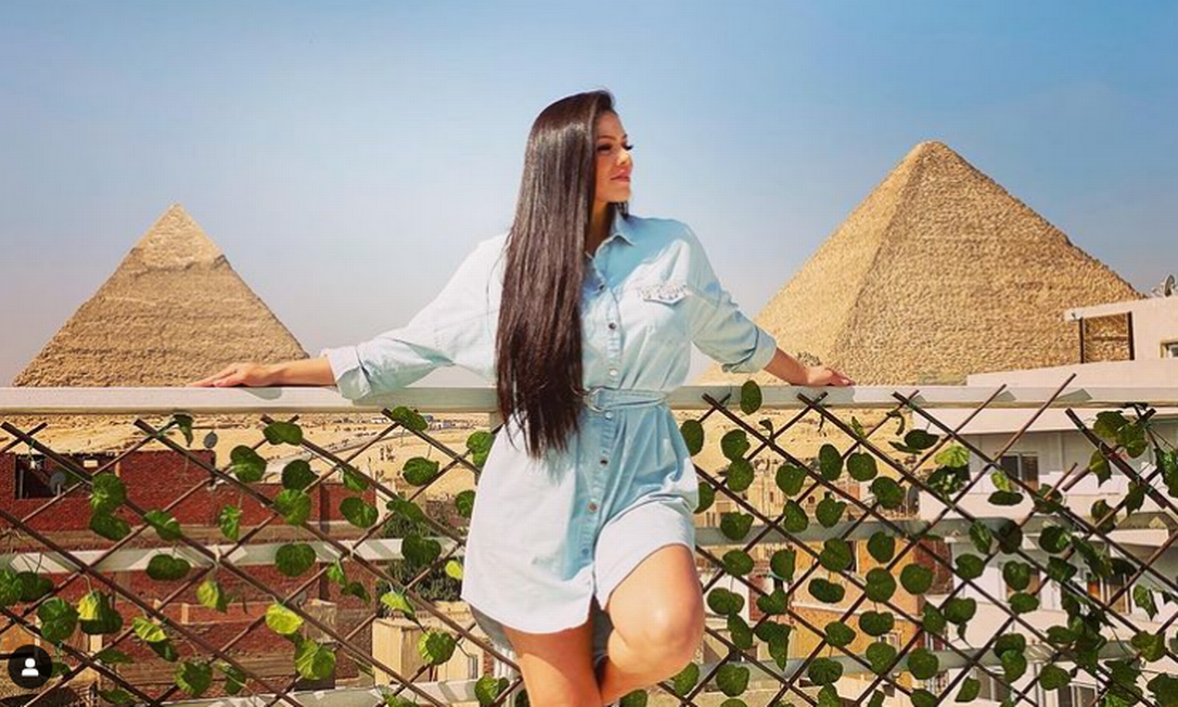 الراقصة لورديانا انستقرام وقصة نجاحها في مصر
