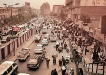 هل الإنفجار السكاني في مصر نعمة مثل الصين؟
