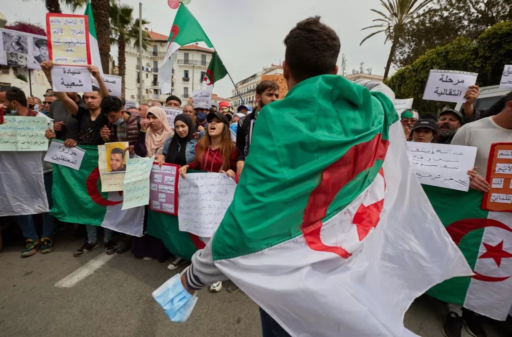 أين تذهب أموال الغاز والنفط الجزائري؟ الجواب في قانون المالية 2023