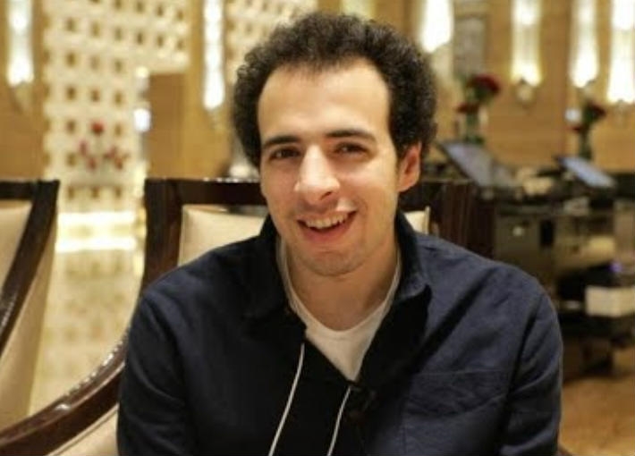 هل الدحيح ينشر الإلحاد أم أن العلم متعارض مع الدين؟