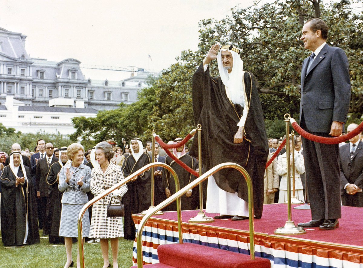 خرافة اتفاقية البترودولار مع السعودية