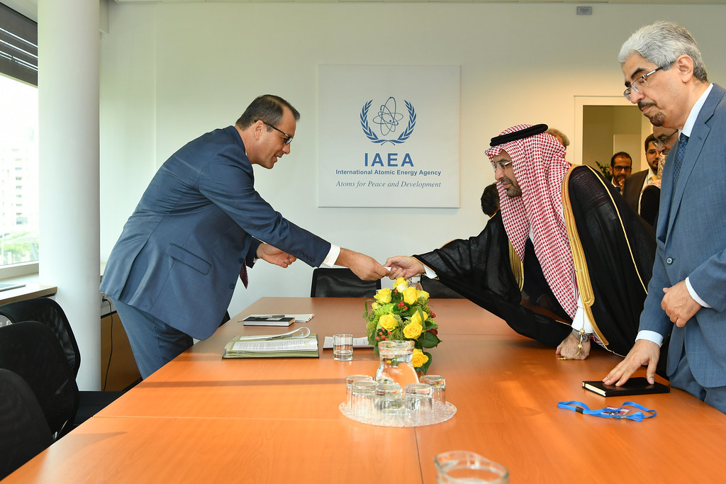 3 دول تريد السلاح النووي ردا على اتفاقية السعودية وباكستان