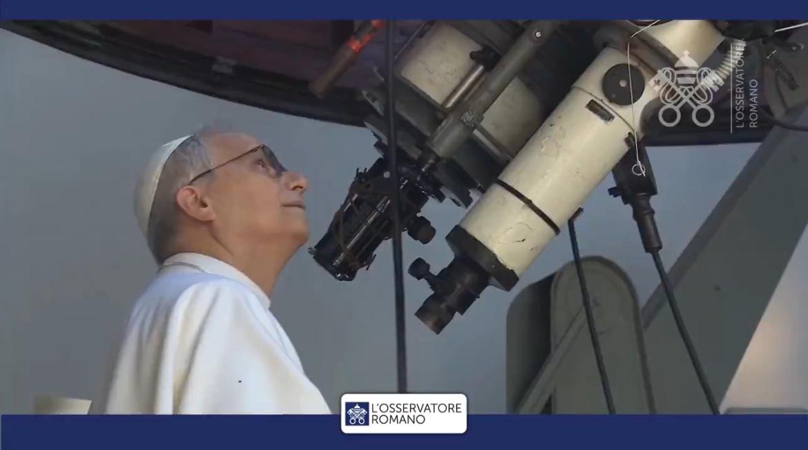 البابا ليو يكشف موقف الفاتيكان من الكائنات الفضائية