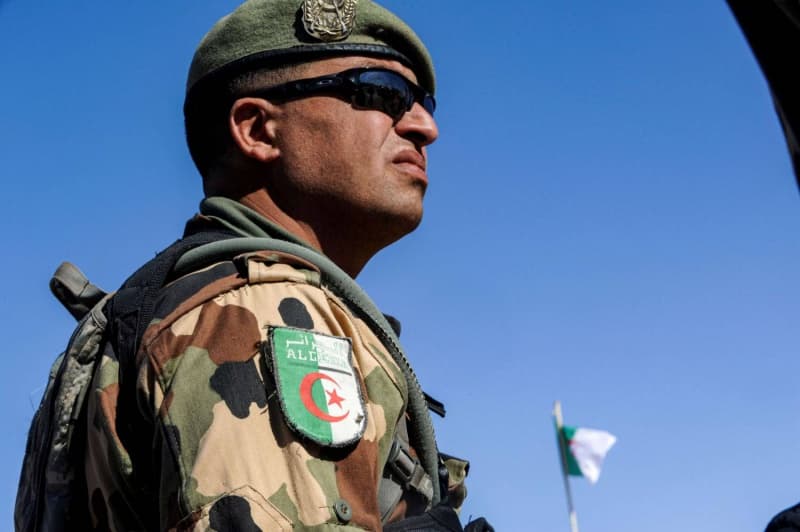 الجيش الجزائري الجزائر