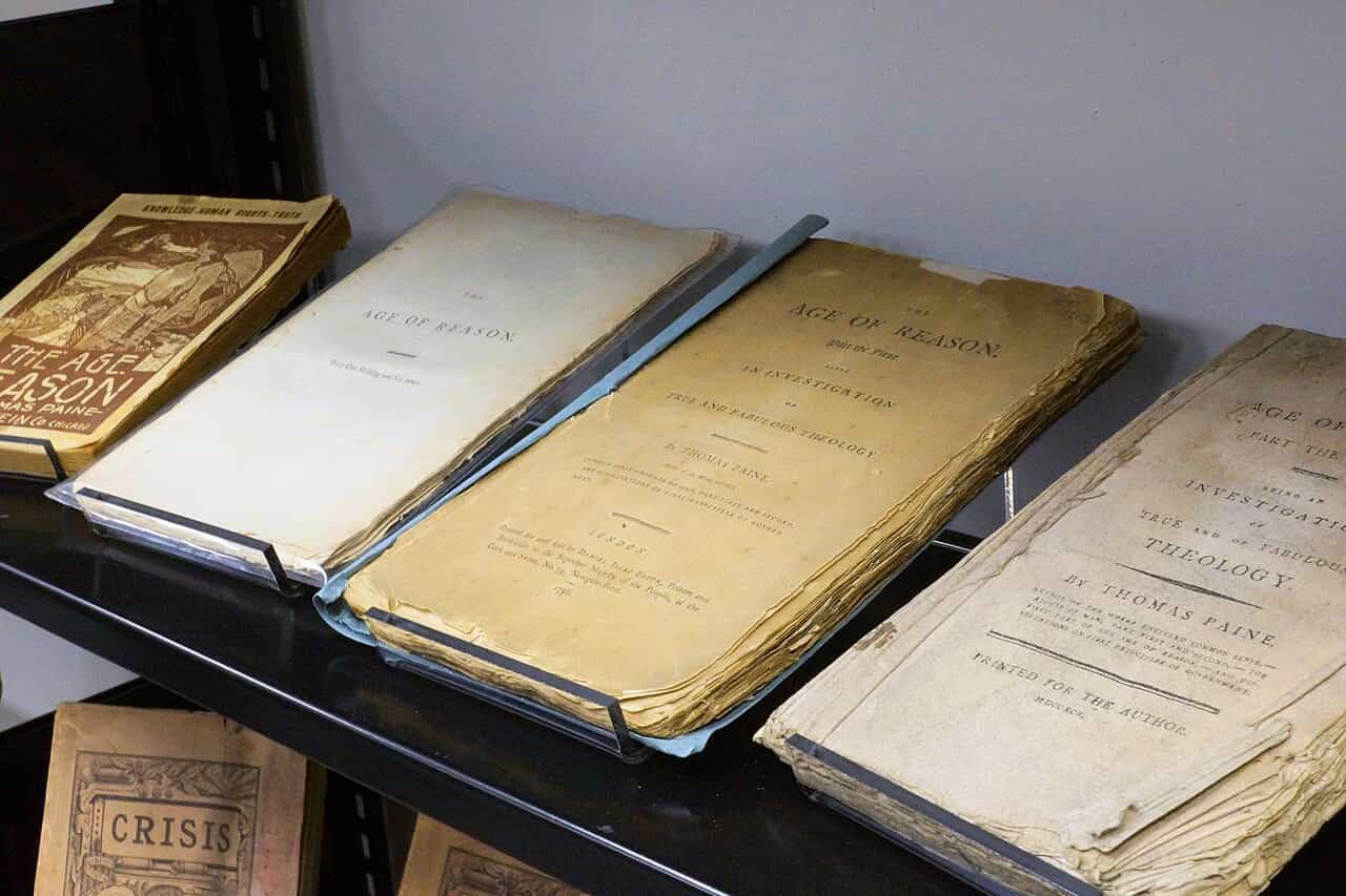 الكتب القديمة