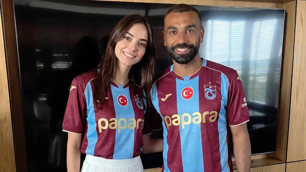إيشان أكسوي محمد صلاح