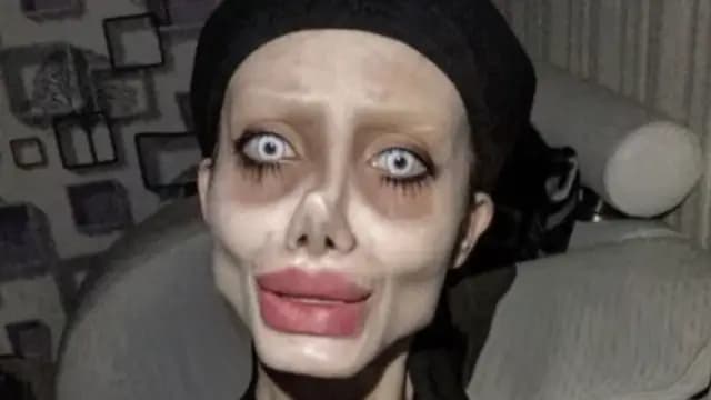 أنجلينا جولي الزومبي